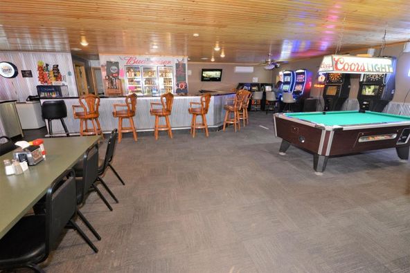 Toronto Café and Lounge: 485 Main Ave, Toronto, SD 57268